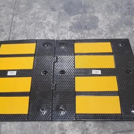 RESALTO Y PUNTERA VERTICAL 175X350X50MM.